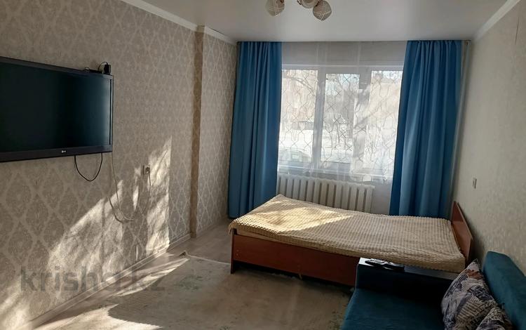 1-комнатная квартира · 32 м² · 1/5 этаж, Космическая 10/1 за 10 000 ₸ в Усть-Каменогорске, Ульбинский — фото 22
