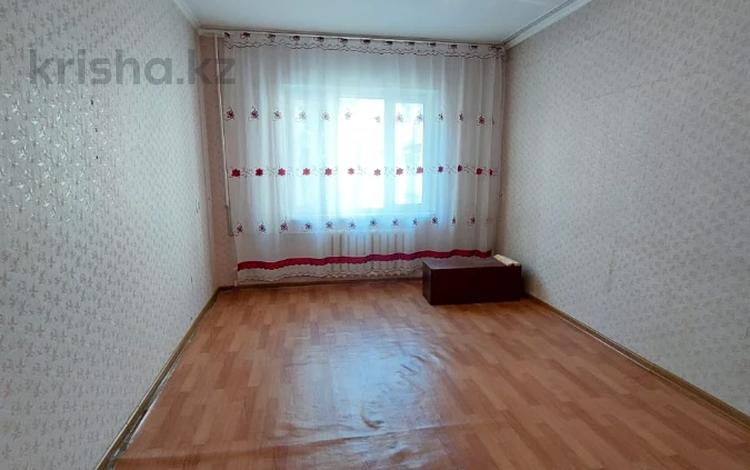 1-комнатная квартира, 36 м², 3/5 этаж, Алатау за 9 млн 〒 в Таразе — фото 2