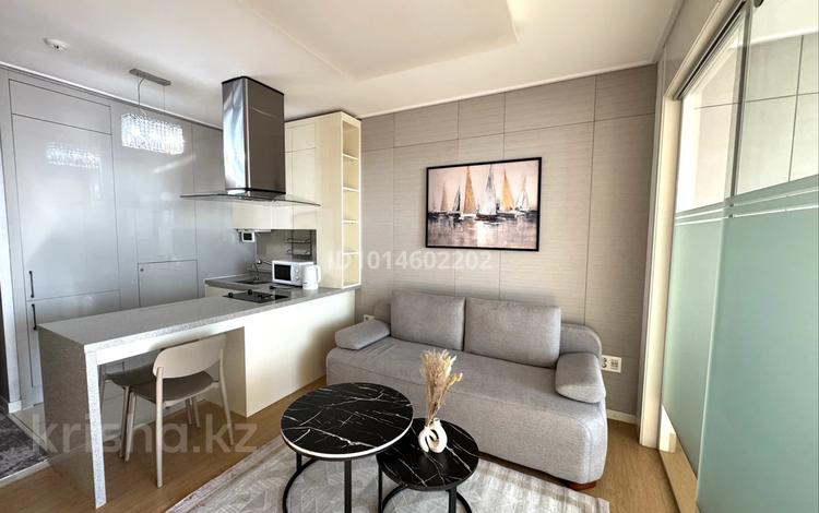 2-комнатная квартира · 43 м² · 26/34 этаж, Кошкарбаева 10/1 за 320 000 ₸ в Астане, Сарайшык р-н — фото 2
