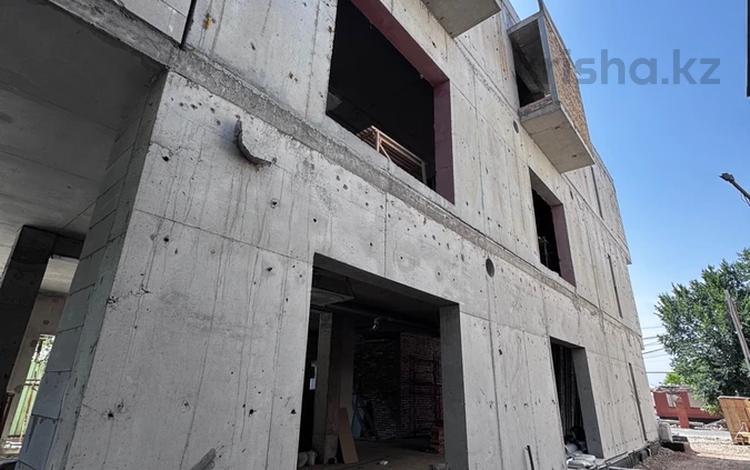 Свободное назначение, офисы, магазины и бутики · 700 м² за ~ 1.1 млрд 〒 в Алматы, Медеуский р-н — фото 2