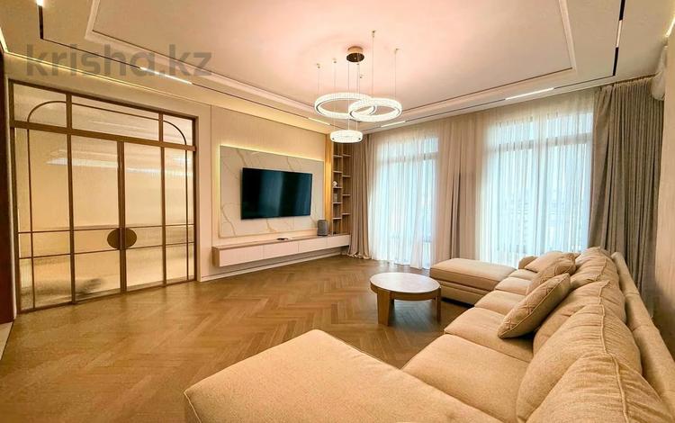 4-комнатная квартира · 180 м², Шамши Калдаяков 8 за 1.8 млн ₸ в Астане, Сарайшык р-н — фото 2