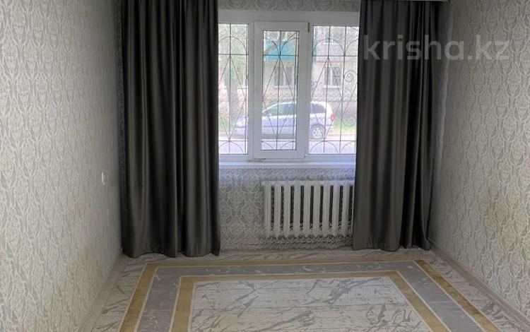 2-бөлмелі пәтер · 44.1 м² · 1/5 қабат, Абу Бакира Кердери, бағасы: 13 млн ₸ в Уральске — фото 2