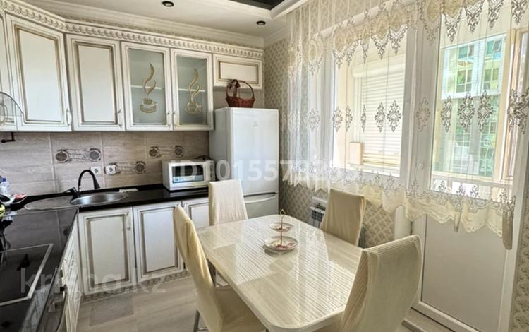1-бөлмелі пәтер · 40 м² · 3/15 қабат, Кабанбай батыра 46Б, бағасы: 300 000 ₸ в Астане, Есильский р-н — фото 2
