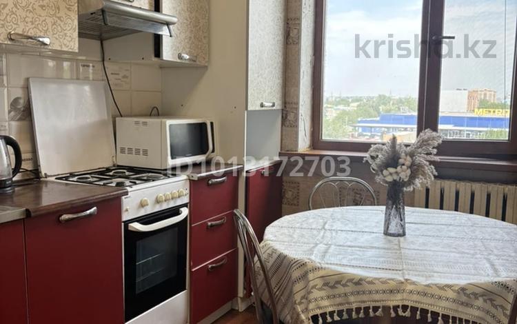 1-комнатная квартира · 55 м² · 6/9 этаж, мкр Аксай-2 14 — Толе би, саина за 250 000 ₸ в Алматы, Ауэзовский р-н — фото 2