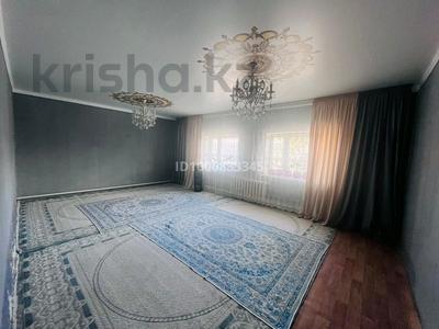 Отдельный дом · 4 комнаты · 100 м², Молдагулова 60 — Дороги за 100 000 〒 в Кызылтобе