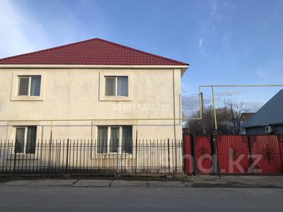 Отдельный дом · 4 комнаты · 180 м² · 8 сот., 7 микрорайон 14Б — ЖК жана қоныс за 50 млн ₸ в Аксае