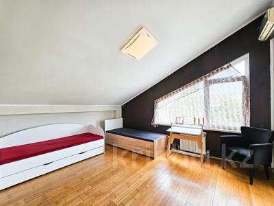 3-бөлмелі пәтер · 74 м² · 2/3 қабат, Шамшырак 17, бағасы: 300 000 〒 в Алматы, Алатауский р-н