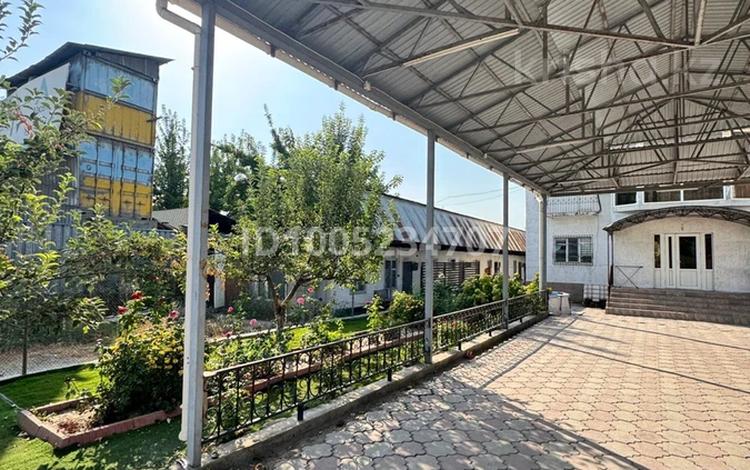 Отдельный дом · 6 комнат · 300 м² · 12 сот., Жибек Жолы 27 — Жансугурова за 1.8 млн 〒 в  — фото 2
