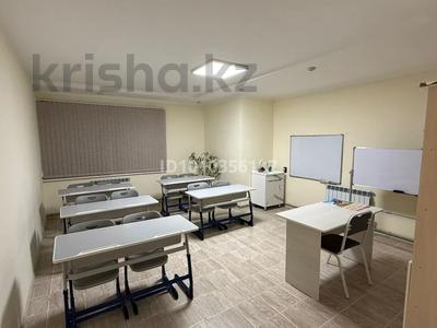 Офисы, магазины и бутики, салоны красоты, образование, развлечения · 120 м² за 700 000 〒 в Шымкенте, Аль-Фарабийский р-н