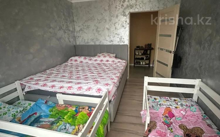 2-бөлмелі пәтер · 51.3 м² · 5/5 қабат, 2 ш/а., Братья Жубановых, бағасы: 14 млн ₸ в Актобе, мкр 8 — фото 2