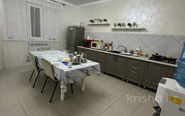 Отдельный дом · 5 комнат · 170 м² · 6 сот., Проспект Бейбитшилик 7/1 за 28 млн ₸ в Балыкшы — фото 2