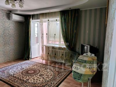 1-комнатная квартира, 31 м², 2/5 этаж по часам, Назарбаев 242 — Район юбилейный за 1 500 〒 в Уральске
