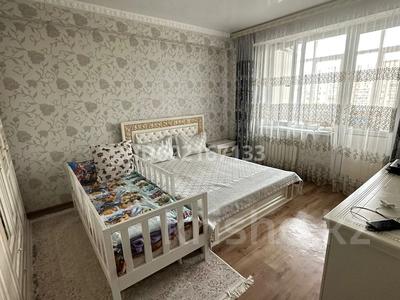 2-комнатная квартира, 62 м², 5/10 этаж, Казыбек би 5 за 27.9 млн 〒 в Усть-Каменогорске, Ульбинский