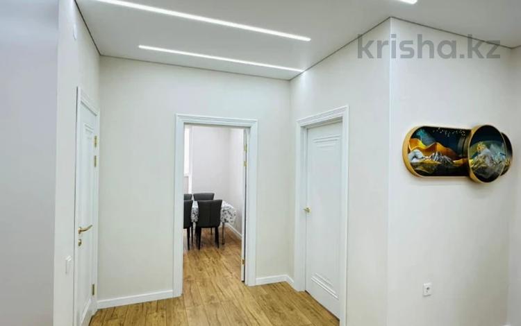 3-комнатная квартира · 118 м² · 5/6 этаж, мкр. Алтын орда за 38.8 млн ₸ в Актобе — фото 2