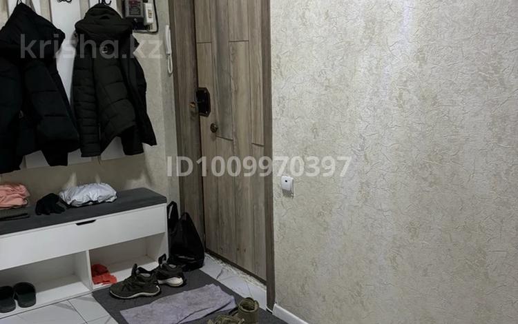1-комнатная квартира · 34 м² · 3/6 этаж, Шакарим — Тд Шахтер за 11 000 ₸ в Экибастузе — фото 8