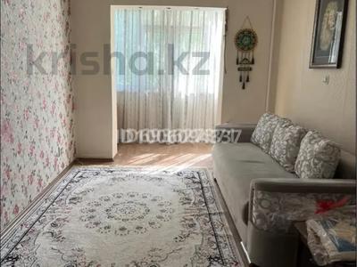 2-комнатная квартира · 57.3 м² · 1/5 этаж, 4 микрорайон 4 за 13.5 млн 〒 в Аксае
