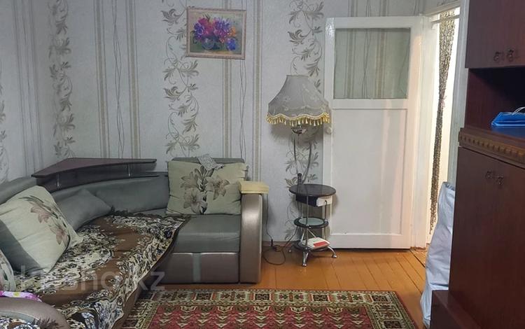 2-комнатная квартира, 49 м², 2/5 этаж помесячно, Жамбыл Жабаев за 110 000 〒 в Петропавловске — фото 2