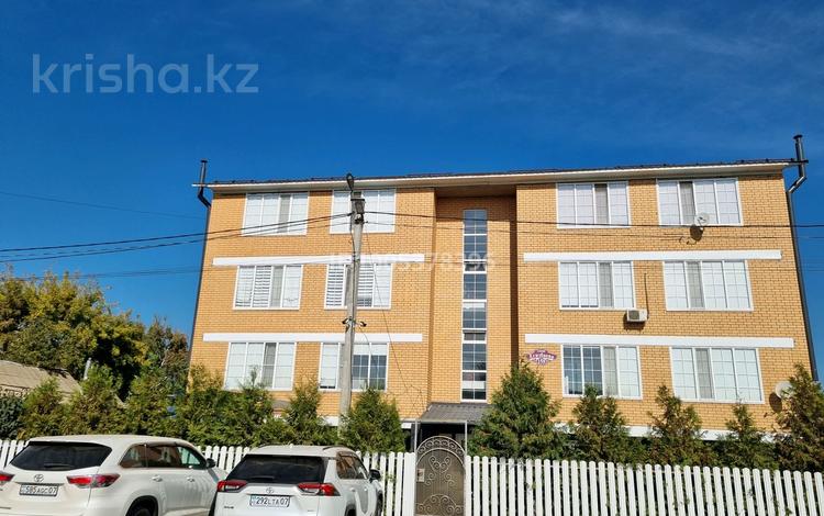 4-комнатная квартира · 121 м² · 3/3 этаж, Егизбаева 159 — Универмаг/City Center за 52 млн 〒 в Уральске — фото 4