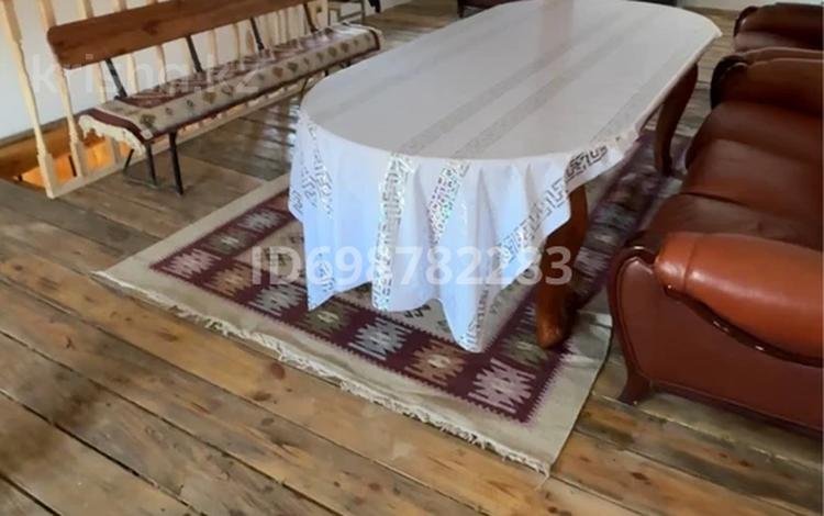 Отдельный дом · 3 комнаты · 80 м² · 24 сот., мкр Новый Город — Мост ХМК дачи за 25 млн 〒 в Караганде, Казыбек би р-н — фото 2