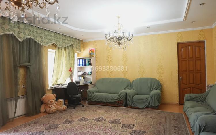 4-комнатная квартира, 123.1 м², 2 этаж, Жангельдина 2 этаж