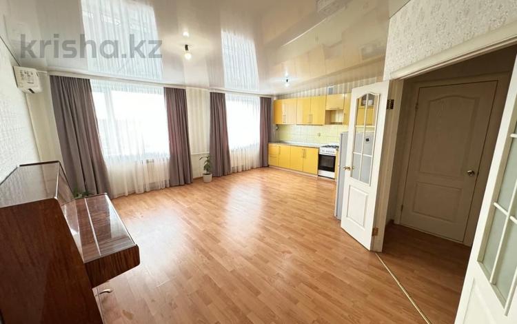 3-бөлмелі пәтер · 80.6 м² · 6/6 қабат, садовая 100е, бағасы: ~ 32.7 млн ₸ в Костанае — фото 2