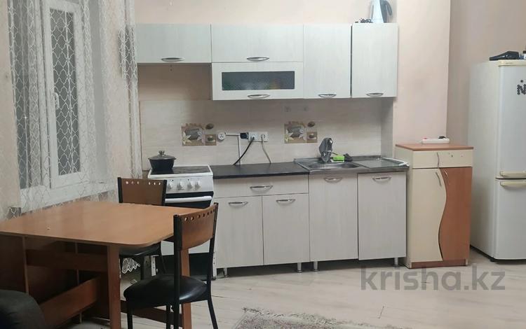 2-комнатная квартира · 56 м² · 4/12 этаж, Толеби — Тлендиева за 180 000 〒 в Алматы, Алмалинский р-н — фото 2