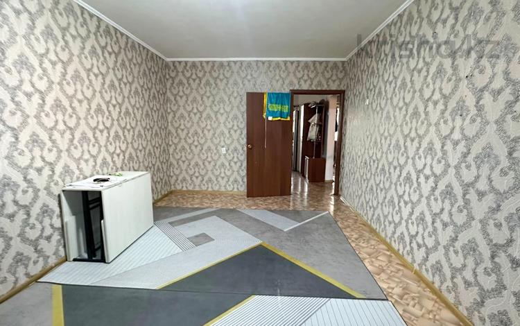 3-бөлмелі пәтер · 72 м² · 4/5 қабат, Жулдыз, бағасы: 24 млн ₸ в Талдыкоргане, мкр военный городок Жулдыз — фото 3