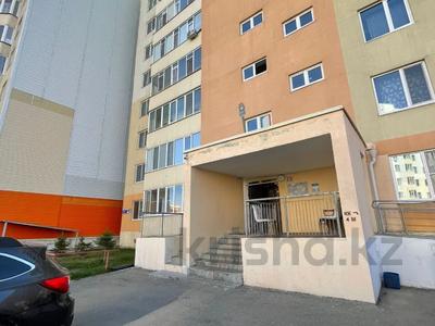 2-бөлмелі пәтер · 58 м² · 6/9 қабат, Казыбек би 48, бағасы: 22.5 млн ₸ в Усть-Каменогорске