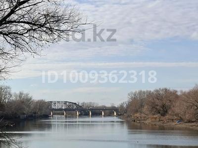 Дача · 2 комнаты · 15 м² · 7 сот., мкр Омега, Дружба — Набережная за 3.5 млн 〒 в Уральске