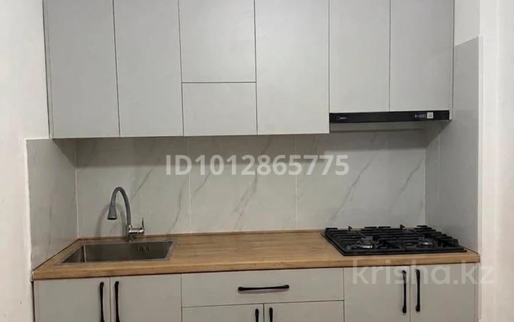 2-комнатная квартира · 45.4 м² · 3/5 этаж, мкр Байтерек 19 за 18 млн ₸ в Таразе — фото 3