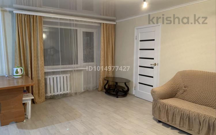 2-бөлмелі пәтер · 45 м² · 4/4 қабат, ул. Космическая 13 дом, бағасы: 180 000 ₸ в Усть-Каменогорске, Ульбинский — фото 2