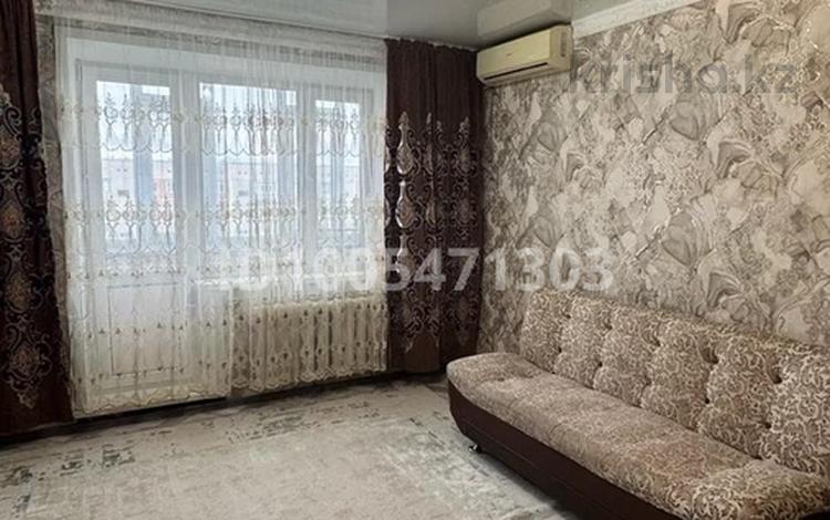 3-бөлмелі пәтер · 63 м² · 5/6 қабат, Камзина 24, бағасы: 13 млн ₸ в Аксу — фото 2