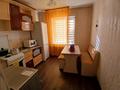 1-комнатная квартира · 42 м² · 1/5 этаж, мкр Юго-Восток, Мкр Юго-Восток, мкр Гульдер 2 10 за 160 000 ₸ в Караганде, Казыбек би р-н — фото 2