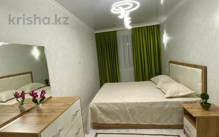 3-комнатная квартира, 58 м², 3/5 этаж, Туркестанская 2/5 за 29 млн 〒 в Шымкенте — фото 2