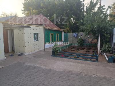 Отдельный дом · 3 комнаты · 70 м² · 4 сот., мкр Мясокомбинат — Конечная за 16 млн 〒 в Уральске
