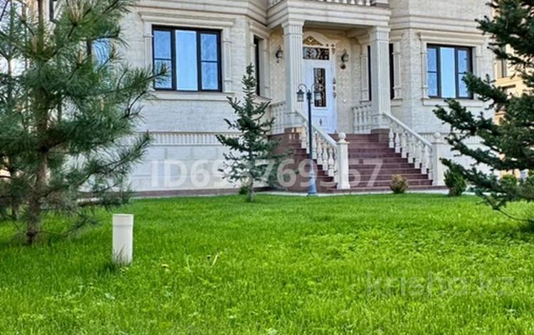 Отдельный дом • 8 комнат • 455 м² • 8 сот., Нурлы Тан за ~ 270 млн 〒 в Алматы — фото 2