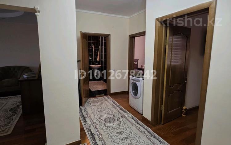 3-комнатная квартира · 96 м² · 4/5 этаж, мкр Нурсат — Назарбекова Байтерекова за 300 000 ₸ в Шымкенте, Каратауский р-н — фото 2