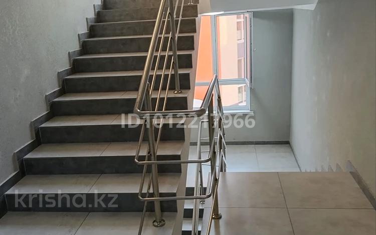 2-бөлмелі пәтер · 41.2 м² · 2/3 қабат, Аубакирова 12/45а, бағасы: 26 млн ₸ в  — фото 2