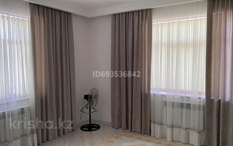 Отдельный дом · 8 комнат · 350 м² · 7 сот., Бурненская 38 — Сахзавод за 70 млн ₸ в Таразе — фото 2