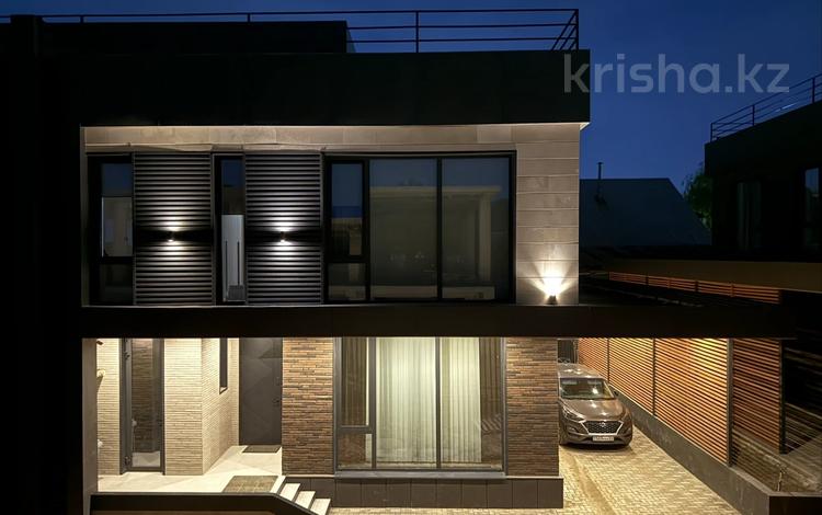 4-комнатная квартира · 215 м², мкр Достык, Акжунис 22 за 140 млн ₸ в Алматы, Ауэзовский р-н — фото 28