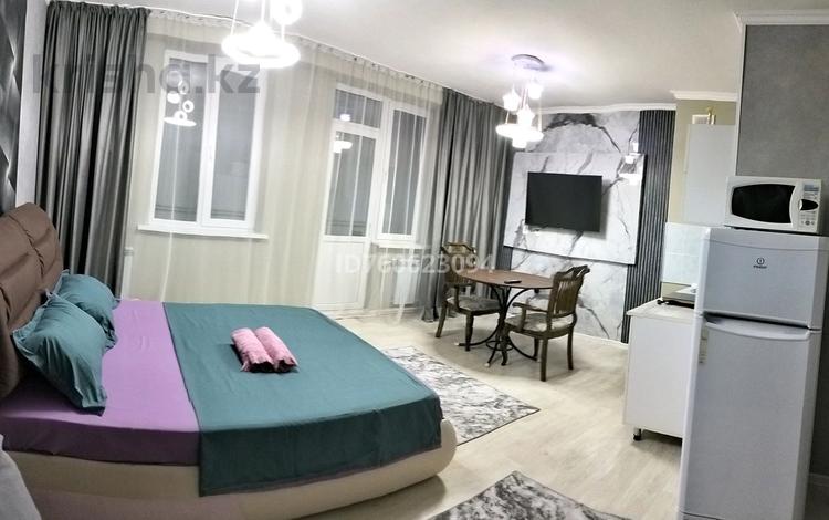 1-комнатная квартира · 35 м² · 1/10 этаж, Есенберлина 6 за 10 000 ₸ в Усть-Каменогорске — фото 6