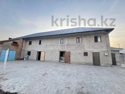 Отдельный дом · 2 комнаты · 196.9 м² · 6 сот., мкр Самал-3, Мкр Самал-3 Юсупова 122 — Рядом магазин Алмахан ата за 65 млн ₸ в Шымкенте, Абайский р-н