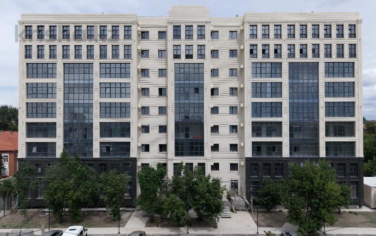 3-комнатная квартира · 123.3 м², Нурсултана Назарбаева 49а за ~ 67.8 млн 〒 в Караганде — фото 30