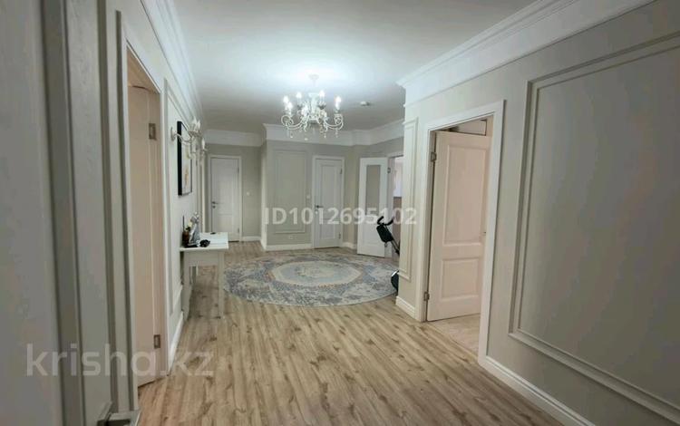 4-бөлмелі пәтер · 145 м² · 9/9 қабат, Кулманова 152 — рядом ТРЦ Ардагер, ТРЦ Инфинити, и т.д., бағасы: 50 млн ₸ в Атырау — фото 2
