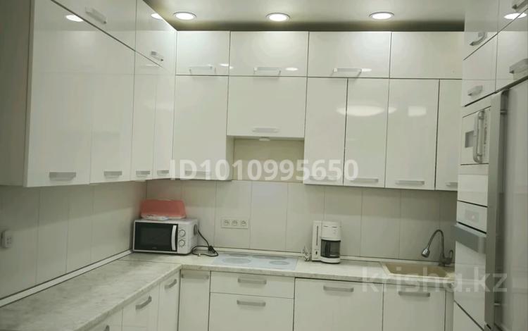 2-комнатная квартира · 65 м² · 14/18 этаж, мкр Тастак-2, Брусиловского 159 — Кулымбетова за 350 000 〒 в Алматы, Алмалинский р-н — фото 2