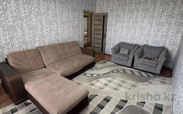 2-комнатная квартира · 60 м² · 6/9 этаж, Толе би 201 за 300 000 ₸ в Алматы, Алмалинский р-н — фото 2