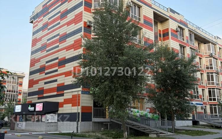 2-бөлмелі пәтер · 65 м² · 5/5 қабат, мкр Думан-2 28, бағасы: 280 000 ₸ в Алматы, Медеуский р-н — фото 2