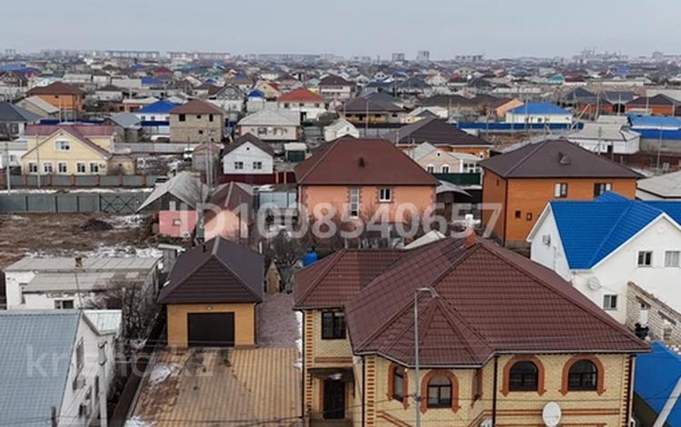 Часть дома · 6 комнат · 264 м² · 10 сот., мкр Жумыскер, 3 4 за 65 млн 〒 в Атырау — фото 2