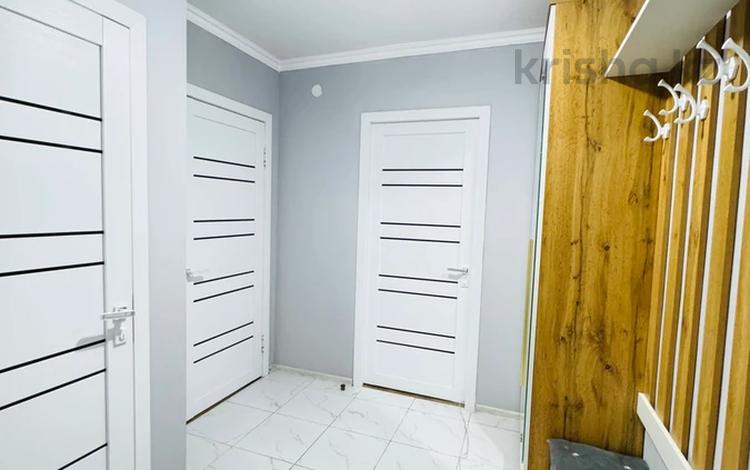 2-комнатная квартира · 56 м² · 7/10 этаж, мкр Аккент за 16 000 ₸ в Алматы, Алатауский р-н — фото 2