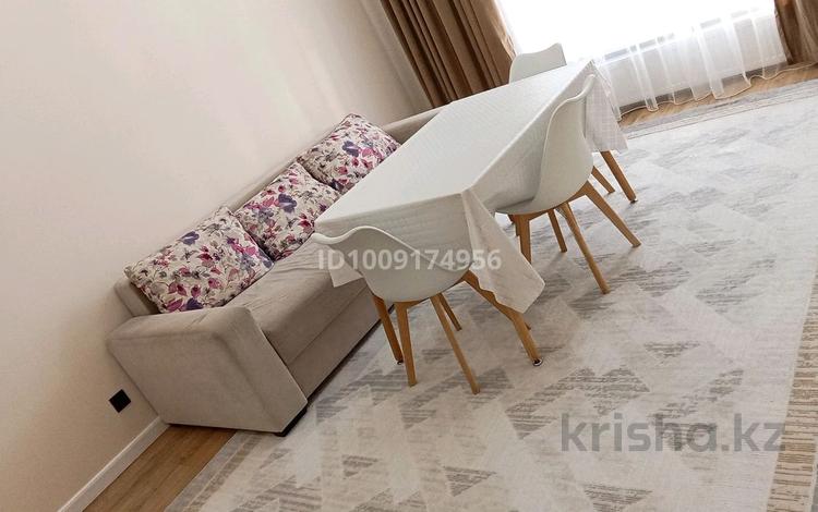 2-комнатная квартира · 45 м² · 3/9 этаж, мкр Уркер, Е-15 за 270 000 ₸ в Астане, Нура р-н — фото 2